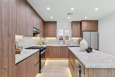 8372 Outland View Drive, Los Angeles, CA 91352 - Photo 21