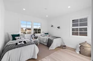 8372 Outland View Dr, Los Angeles, CA 91352 - Photo 33