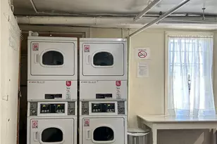 2121 James M Wood Blvd, Los Angeles, CA 90006 - Photo 17