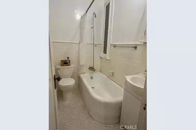 2121 James M Wood Boulevard #205, Los Angeles, CA 90006 - Photo 11