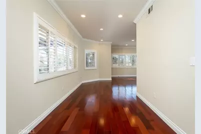 10160 Fernglen Avenue #7, Tujunga, CA 91042 - Photo 7