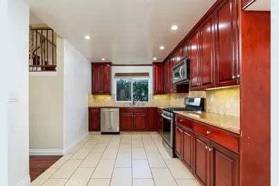 10160 Fernglen Avenue #7, Tujunga, CA 91042 - Photo 9