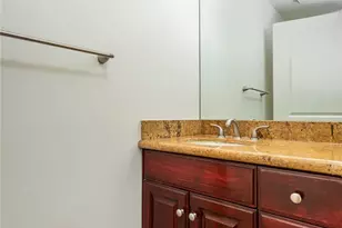 10160 Fernglen Ave, Tujunga, CA 91042 - Photo 15