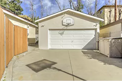 3055 Sycamore Avenue, La Crescenta, CA 91214 - Photo 9