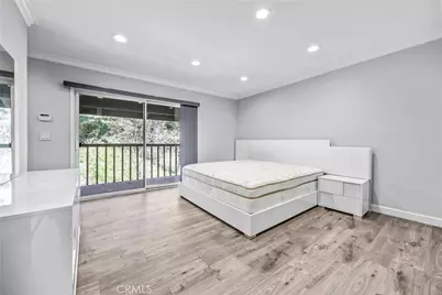 8038 Via Pompeii, Burbank, CA 91504 - Photo 17