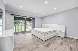 8038 Via Pompeii, Burbank, CA 91504 - Photo 17