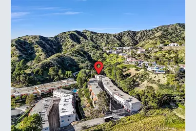 8038 Via Pompeii, Burbank, CA 91504 - Photo 31