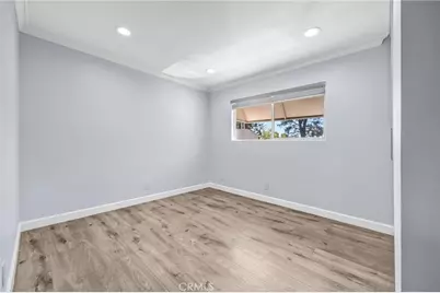 8038 Via Pompeii, Burbank, CA 91504 - Photo 21