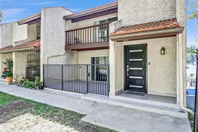 8038 Via Pompeii, Burbank, CA 91504 - Photo 3