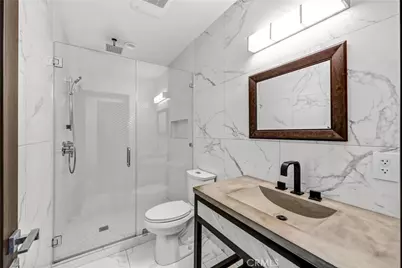 8038 Via Pompeii, Burbank, CA 91504 - Photo 19