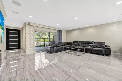 8038 Via Pompeii, Burbank, CA 91504 - Photo 7