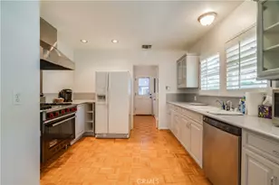 2020 Bonita Dr, Glendale, CA 91208 - Photo 15