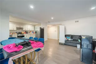 11214 Woodley, Granada Hills, CA 91344 - Photo 9