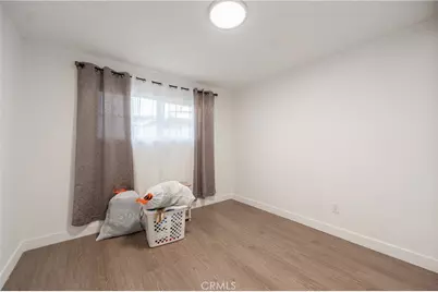 11214 Woodley, Granada Hills, CA 91344 - Photo 7