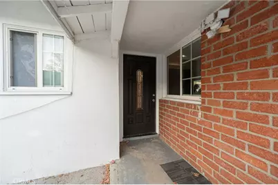 11214 Woodley, Granada Hills, CA 91344 - Photo 3