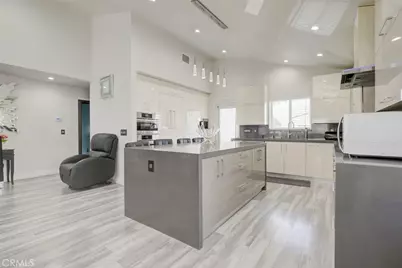 813 S Spruce Street, Montebello, CA 90640 - Photo 11