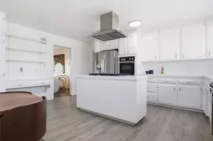 20216 Delita Dr, Woodland Hills, CA 91364 - Photo 9