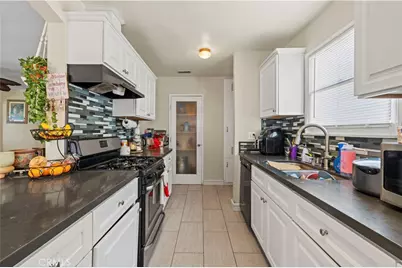 10323 Eldora, Sunland, CA 91040 - Photo 17