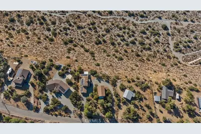 8676 Sky Line Drive, Pinon Hills, CA 92372 - Photo 53