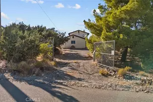 8676 Sky Line Dr, Pinon Hills, CA 92372 - Photo 5