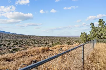 8676 Sky Line Drive, Pinon Hills, CA 92372 - Photo 41