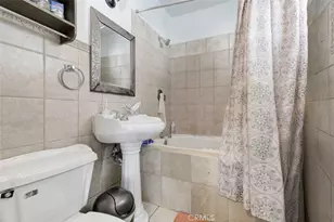 7007 Murietta Ave, Van Nuys, CA 91405 - Photo 23