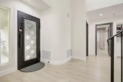 28030 Kenton, Saugus, CA 91350 - Photo 9