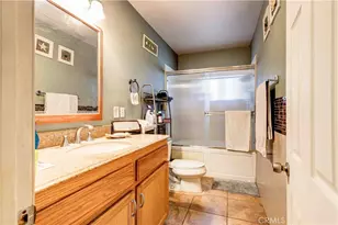 201 S Benton, Los Angeles, CA 90057 - Photo 19