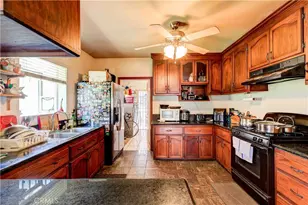 201 S Benton, Los Angeles, CA 90057 - Photo 13