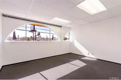 14845 Magnolia Boulevard #204, Sherman Oaks, CA 91403 - Photo 11