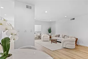 949 N Kings, West Hollywood, CA 90069 - Photo 9