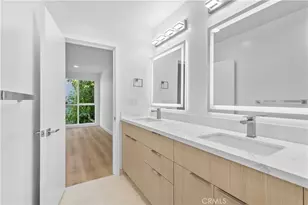 949 N Kings, West Hollywood, CA 90069 - Photo 43