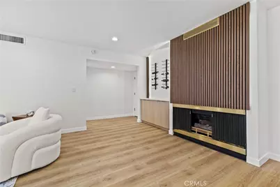 949 N Kings #215, West Hollywood, CA 90069 - Photo 7