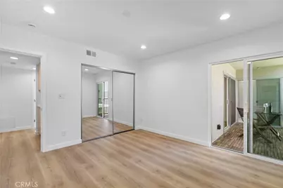949 N Kings #215, West Hollywood, CA 90069 - Photo 31
