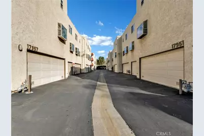 17951 River Circle #3, Canyon Country, CA 91387 - Photo 35