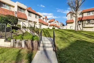 17951 River Cir, Canyon Country, CA 91387 - Photo 39