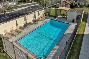 17951 River Cir, Canyon Country, CA 91387 - Photo 43