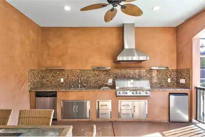 415 Birmingham Road, Burbank, CA 91504 - Photo 43