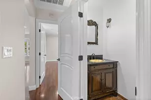 415 Birmingham Rd, Burbank, CA 91504 - Photo 37