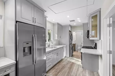 415 Birmingham Road, Burbank, CA 91504 - Photo 49