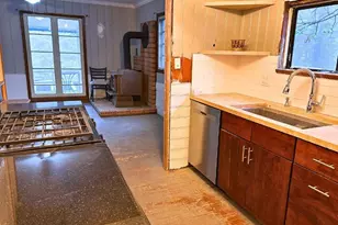 645 Knoll Dr, Crestline, CA 92325 - Photo 7