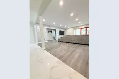 8835 Haskell, North Hills, CA 91343 - Photo 5