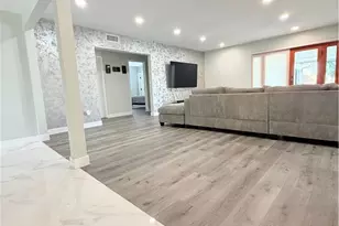 8835 Haskell, North Hills, CA 91343 - Photo 5