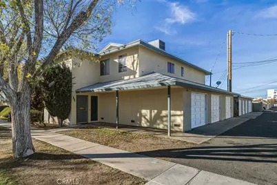 44702 Fig Avenue, Lancaster, CA 93534 - Photo 5