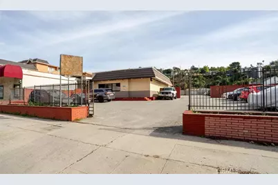 3912 Eagle Rock Boulevard, Los Angeles, CA 90065 - Photo 31