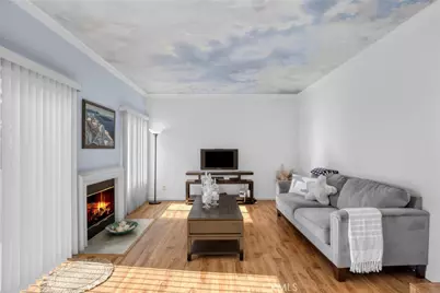 15760 Midwood, Granada Hills, CA 91344 - Photo 5