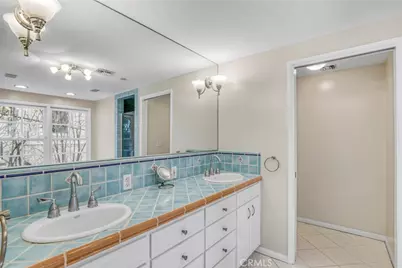 1898 1898 Bonita Dr, Glendale, CA 91208 - Photo 29