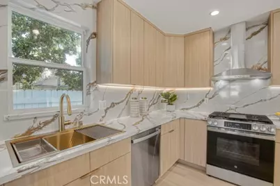 19120 Bessemer, Tarzana, CA 91335 - Photo 13