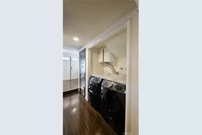 608 Hawthorne Street #E, Glendale, CA 91204 - Photo 11