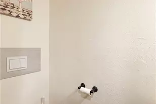 608 Hawthorne St, Glendale, CA 91204 - Photo 13